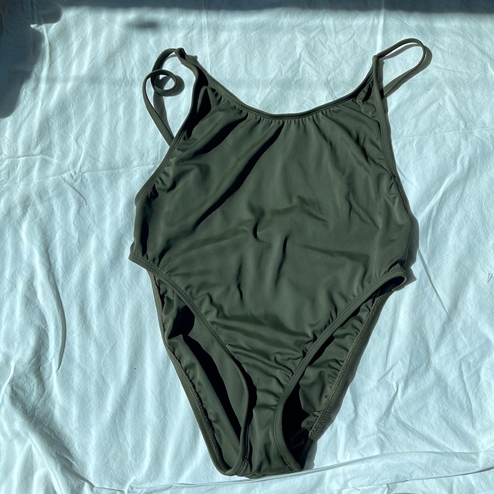 Hot Miami Styles Green One Piece Swimsuit